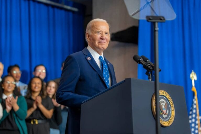 Biden delivers remarks, sur x, le 17 décembre 2024