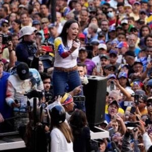 La figure de l'opposition vénézuélienne Maria Corina Machado a été arrêtée dans des circonstances troublantes, juste avant la troisième investiture présidentielle de Nicolas Maduro. Photo @TrumpDailyPosts, @anbamapouH